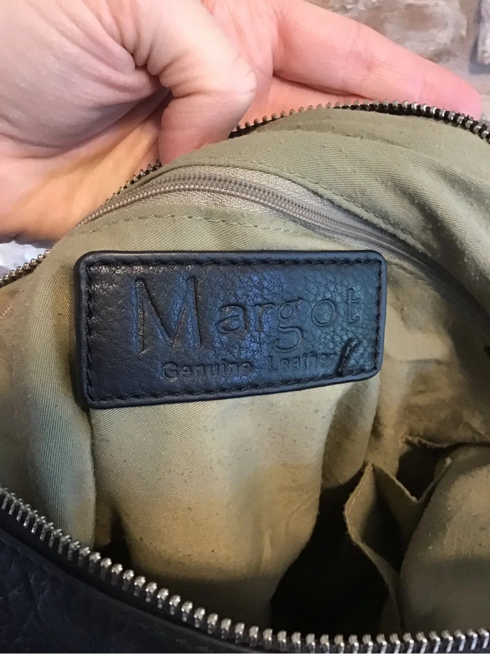 MARGOT Women's Black Leather Crossbody Bag with Dual Zip Pockets